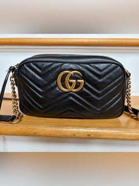 Gucci Black GG Marmont Quilted Leather Camera Bag